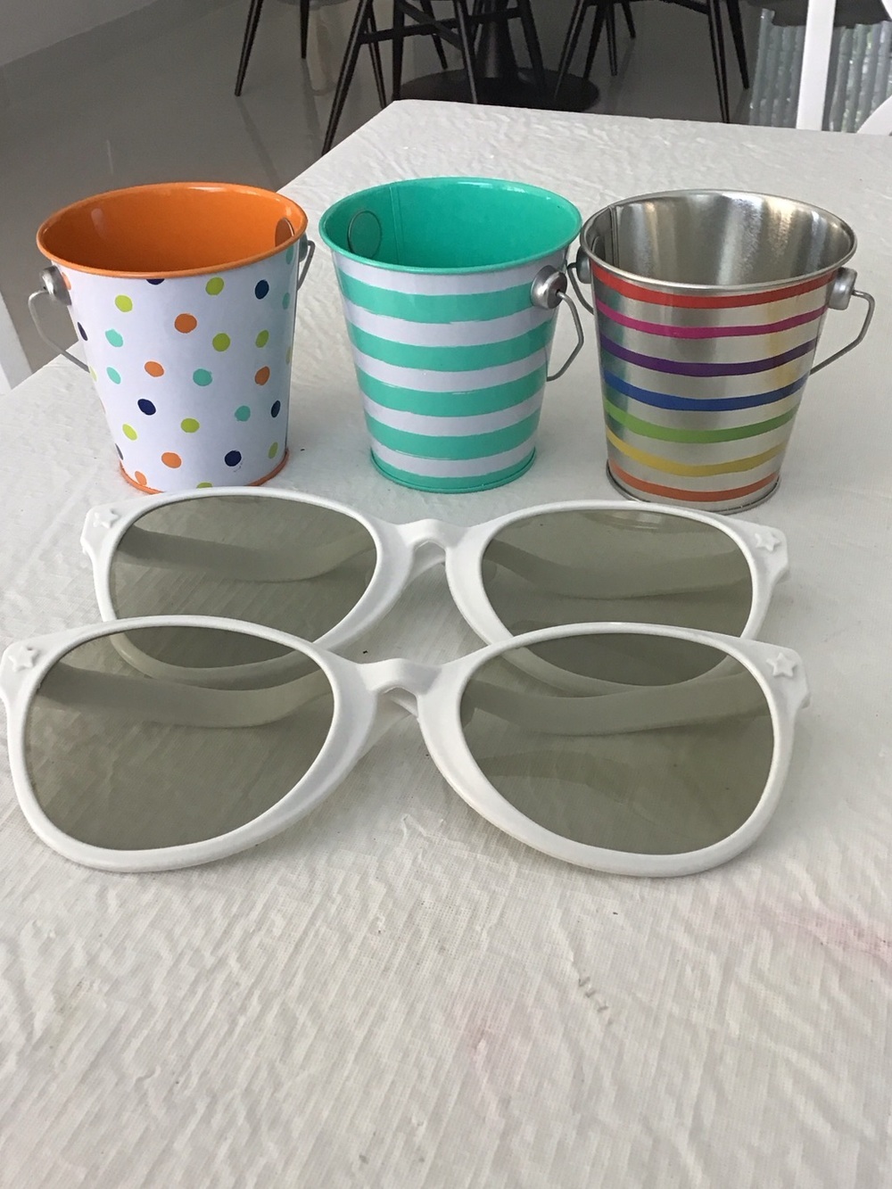 2 White Oversized Sunglasses  humorous Style with 3 mini pails. NWOT. ##